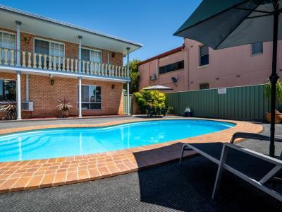 Blue Diamond Motor Motel 3*