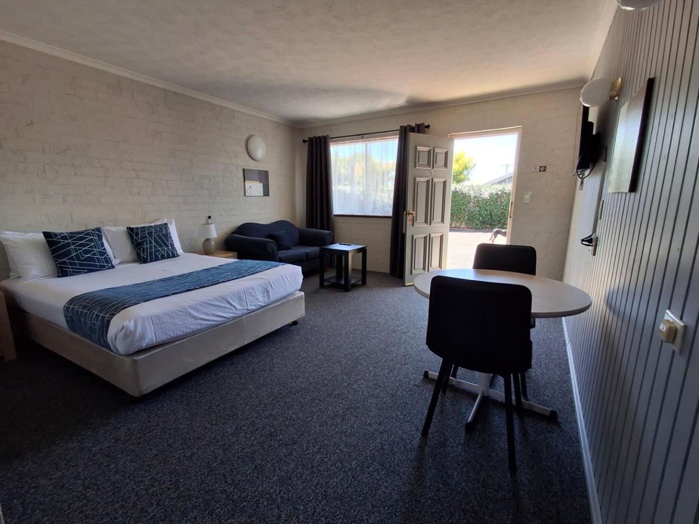 Blue Diamond Motor Motel Dubbo
